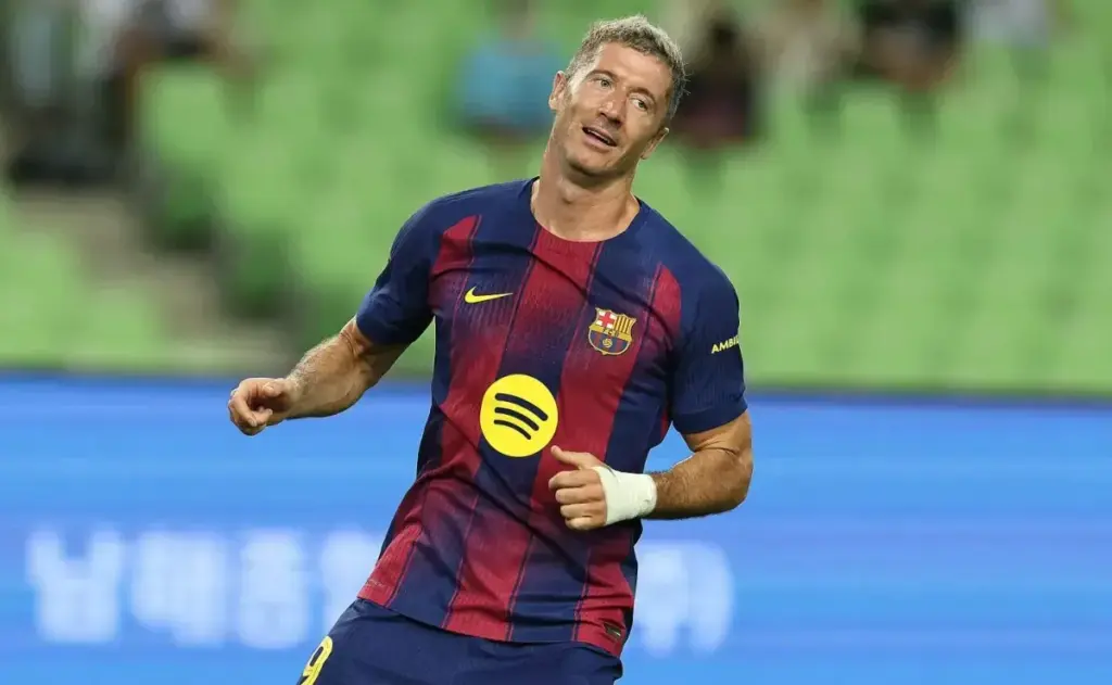 Barcelona busca reemplazo para Lewandowski: la nueva estrella del fútbol europeo en la mira