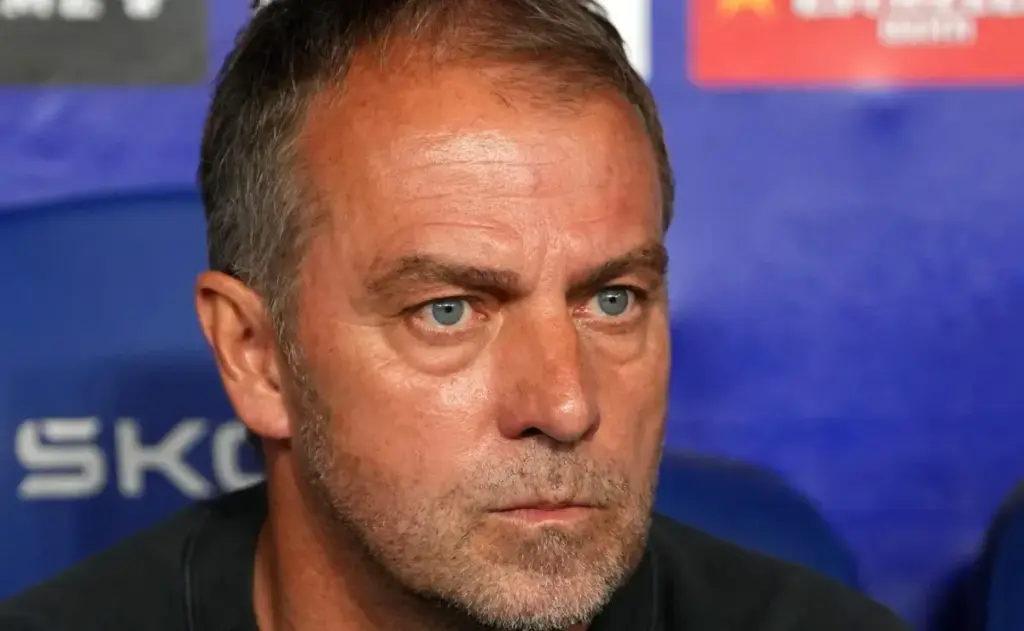 Barcelona se prepara para el desafío: Hansi Flick y su estrategia para el Liverpool