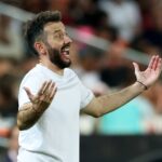 «El Valencia reconoce su lucha ante el Barcelona de Flick: Un reto constante para el entrenador»