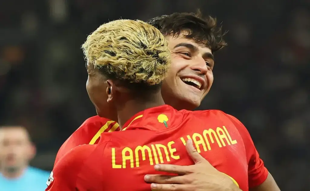 El trío de Barcelona destaca en la competición española en Türkiye