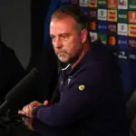 Flick ajusta su estrategia: Barcelona se prepara para el desafío ante Newcastle