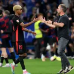 Flick refuerza la confianza y promueve la autenticidad en el fútbol